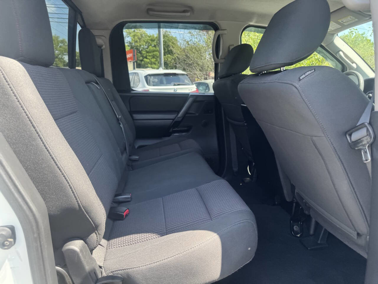 Used 2013 Nissan Titan SV image 33
