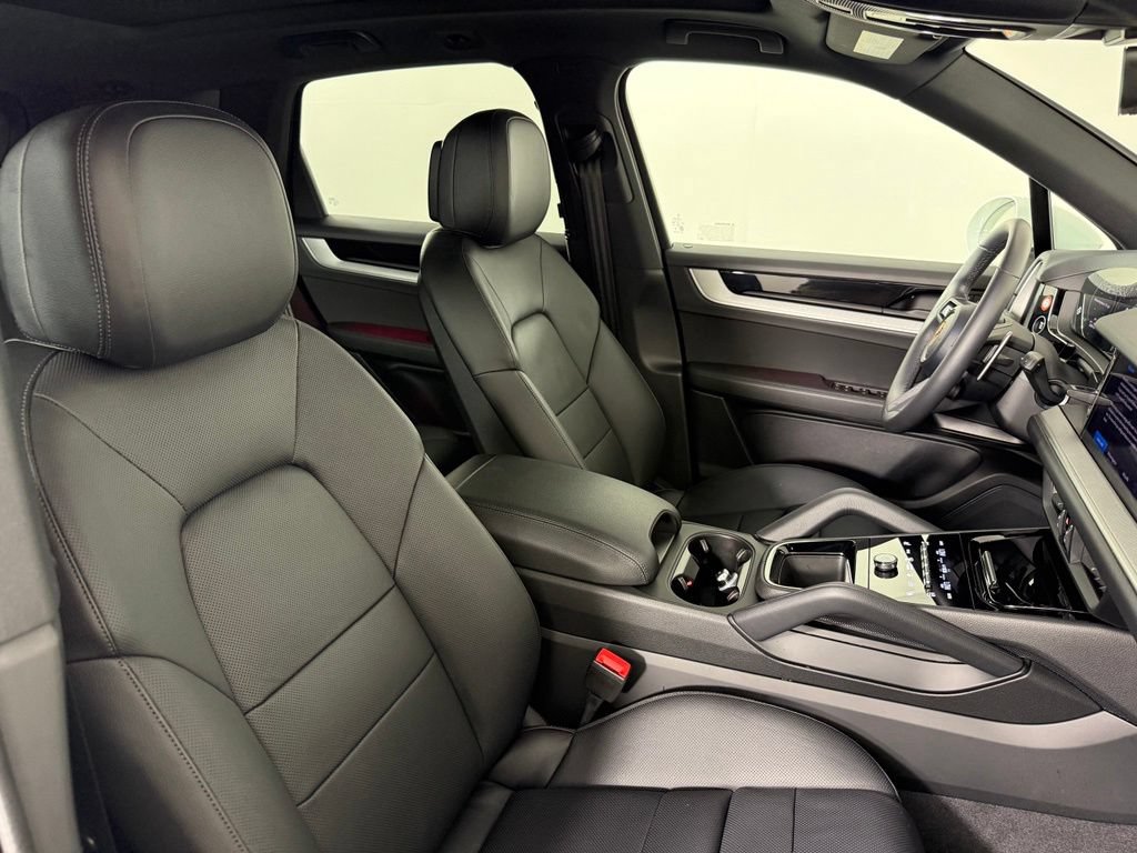 Certified 2026 Porsche Cayenne E-Hybrid AWD/4WD image 14
