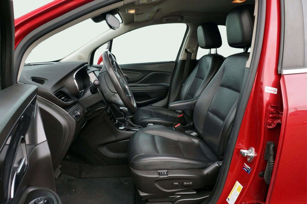 Used 2017 Buick Encore Essence image 18