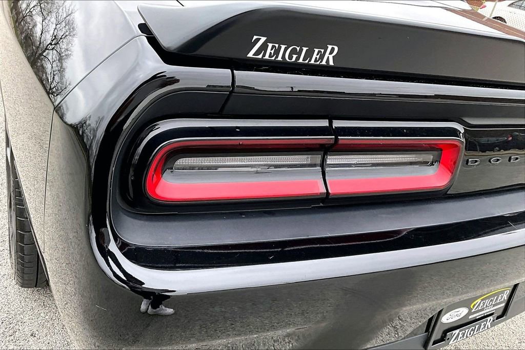 Used 2023 Dodge Challenger SXT w/ Blacktop Package image 28