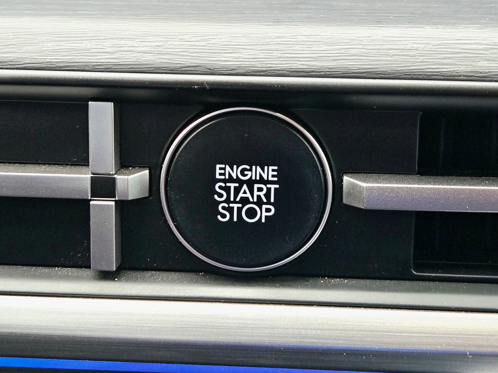 Used 2024 Hyundai Santa Fe Limited FWD image 20