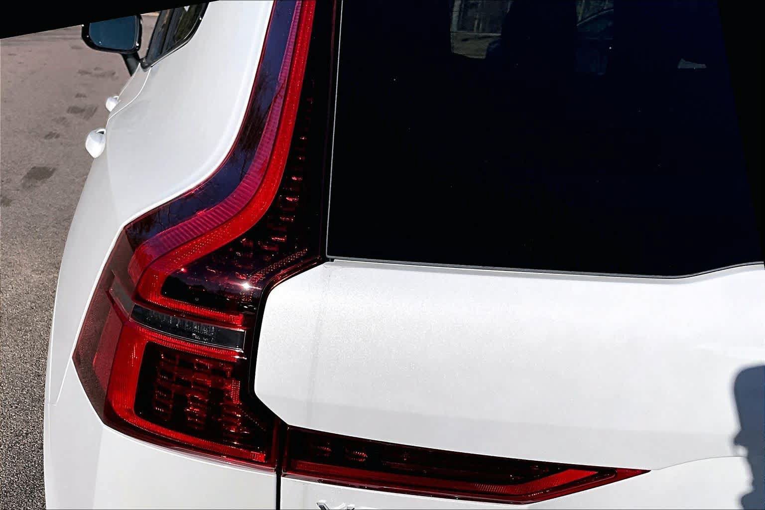 New 2026 Volvo XC60 B5 Plus w/ Protection Package Premier AWD/4WD image 5
