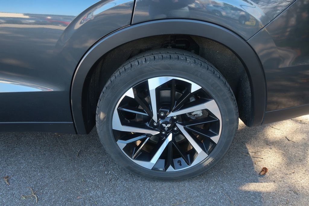 Used 2024 Mitsubishi Outlander image 16