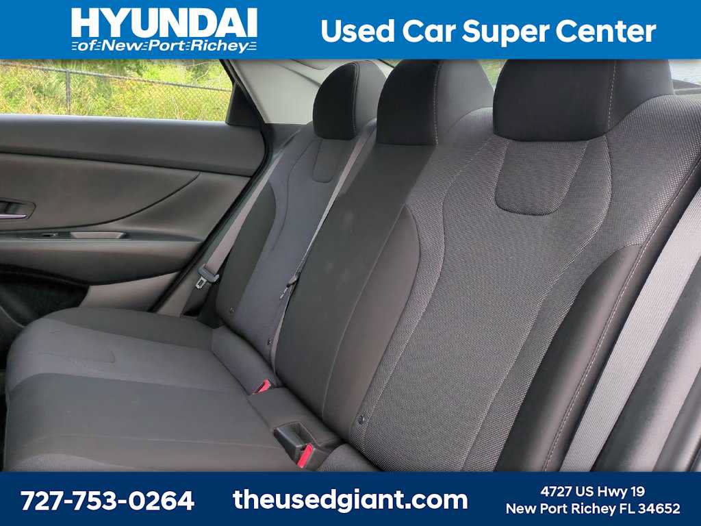 Certified 2023 Hyundai Elantra SE FWD image 13