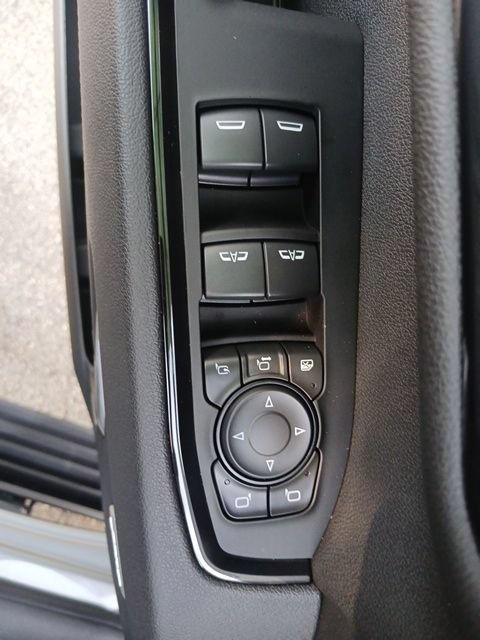 Used 2025 GMC Sierra 2500 AT4 w/ AT4 Premium Plus Package AWD/4WD image 54