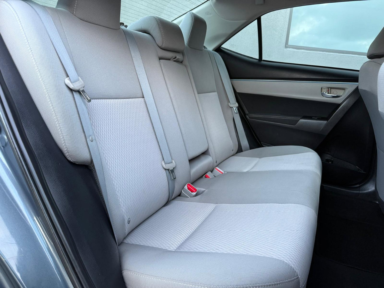 Used 2015 Toyota Corolla LE Premium image 16