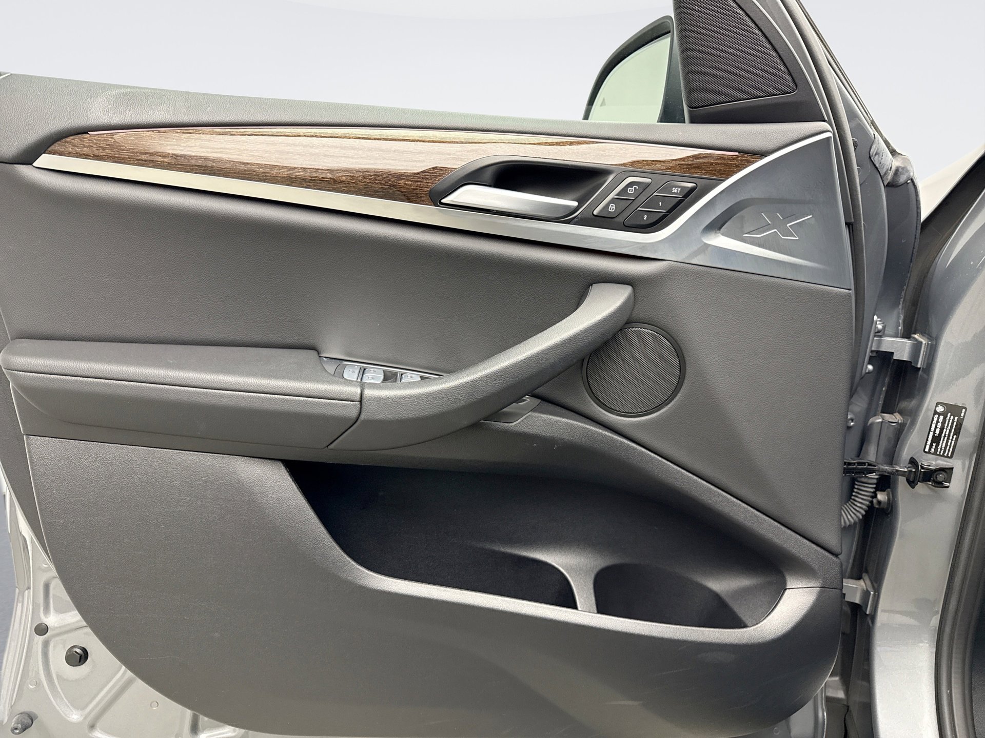 Used 2023 BMW X3 xDrive30i w/ Premium Package image 9