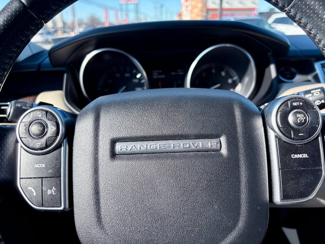 Used 2014 Land Rover Range Rover Sport HSE image 20