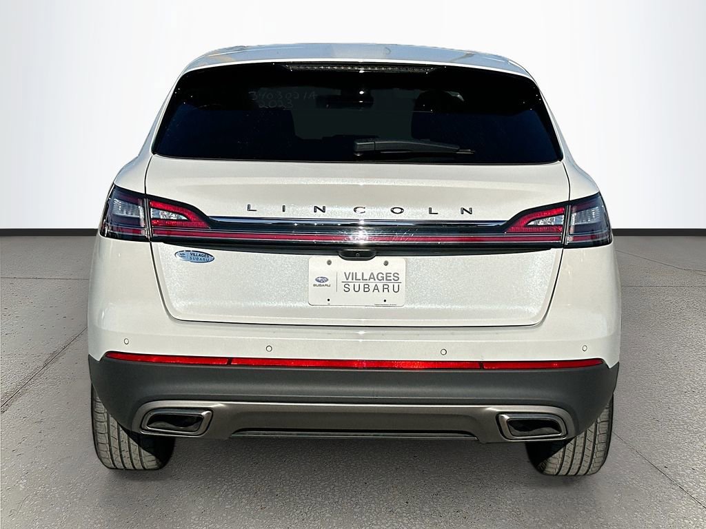 Used 2023 Lincoln Nautilus FWD w/ Premium Package image 6