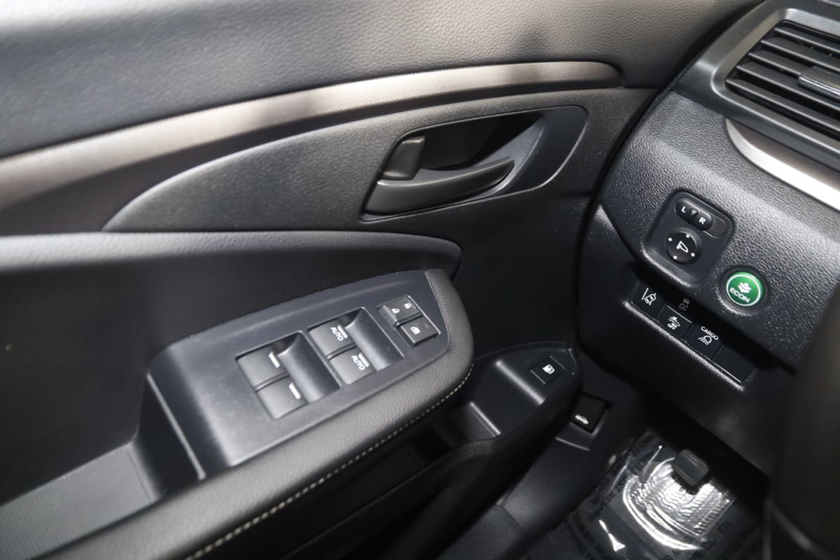 Used 2025 Honda Ridgeline Sport image 24