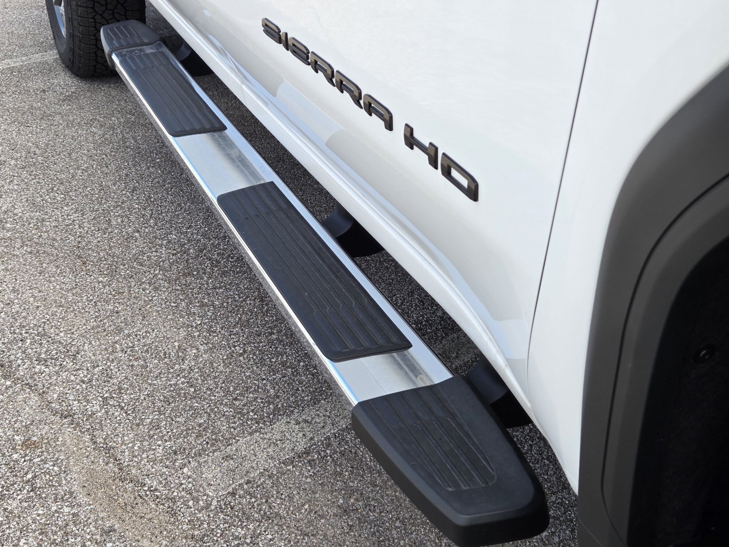 New 2026 GMC Sierra 2500 SLE w/ SLE Value Package; AWD/4WD image 22