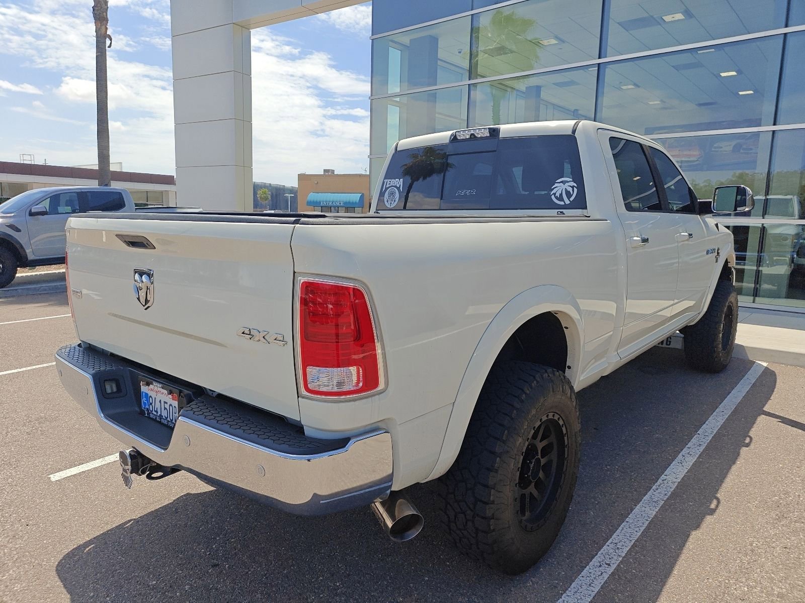 Used 2016 RAM 2500 Laramie w/ Snow Chief Group AWD/4WD image 3