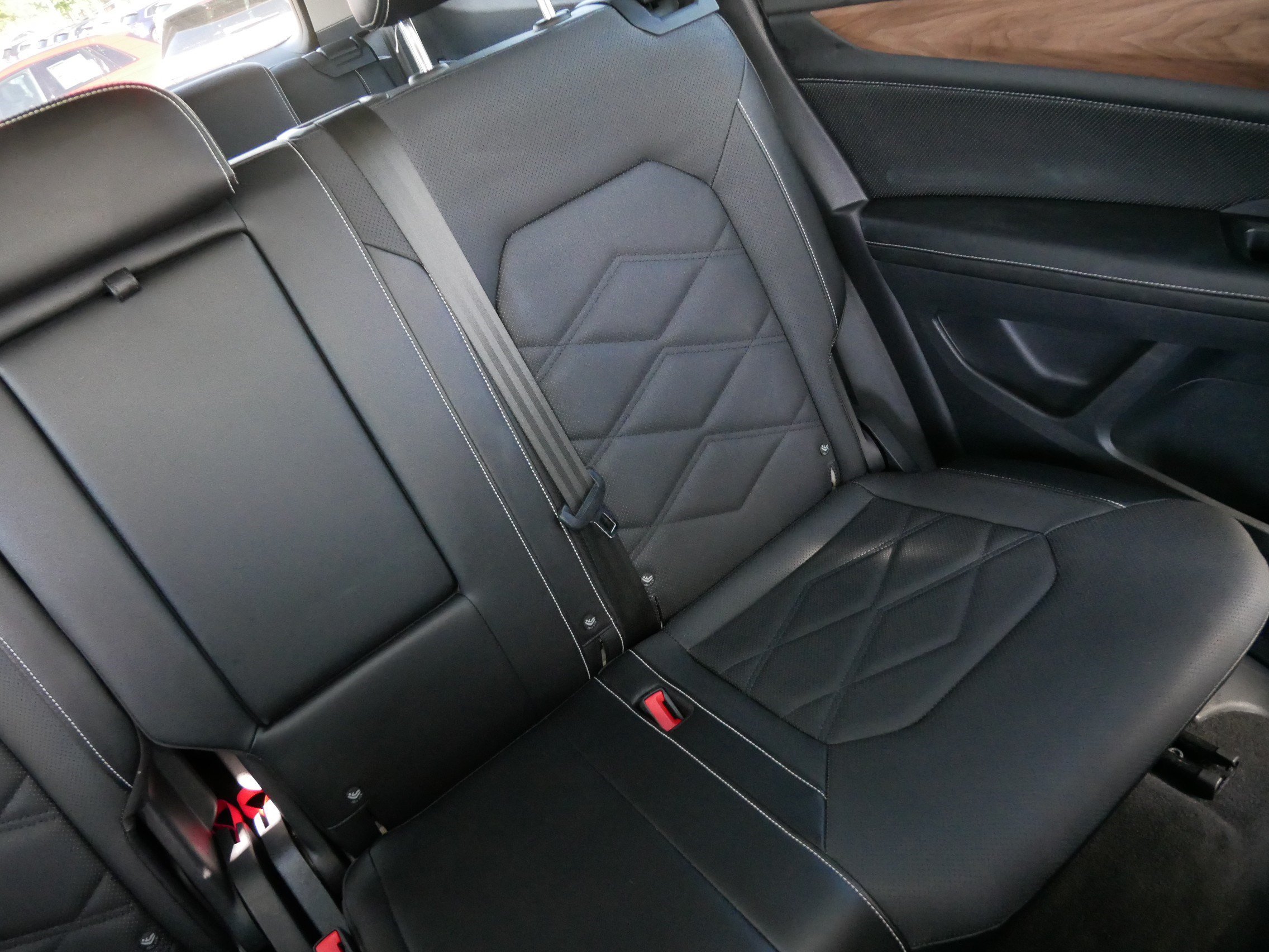 Certified 2024 Volkswagen Atlas SE AWD/4WD image 17