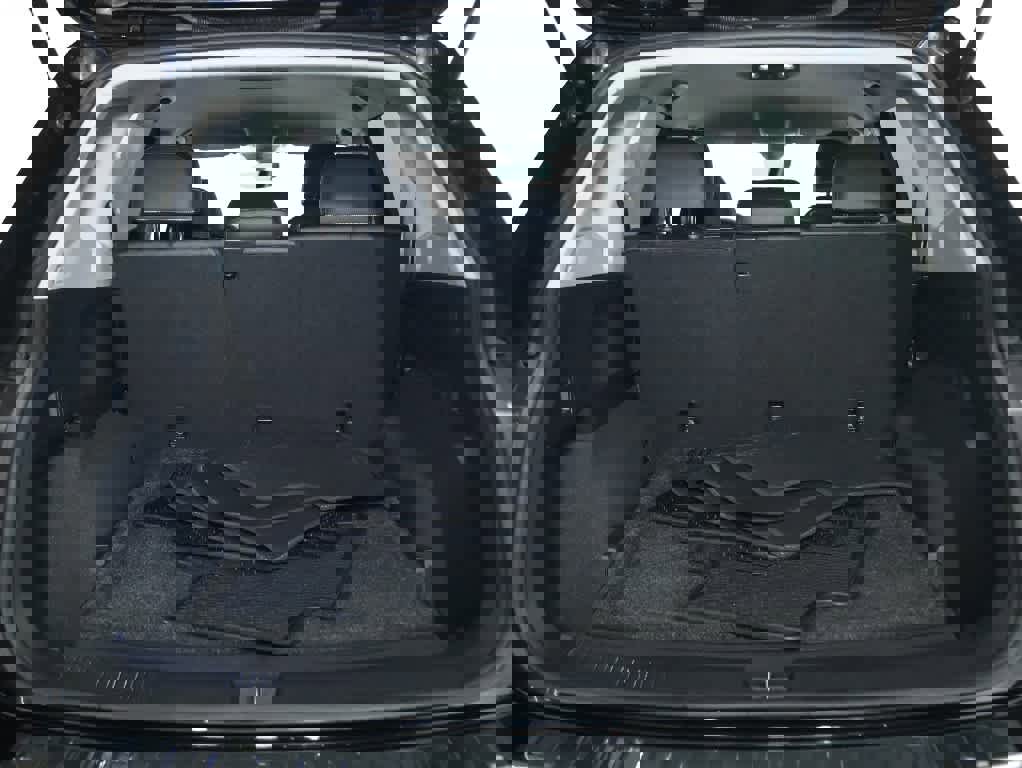 Certified 2023 Volkswagen Tiguan SE image 31