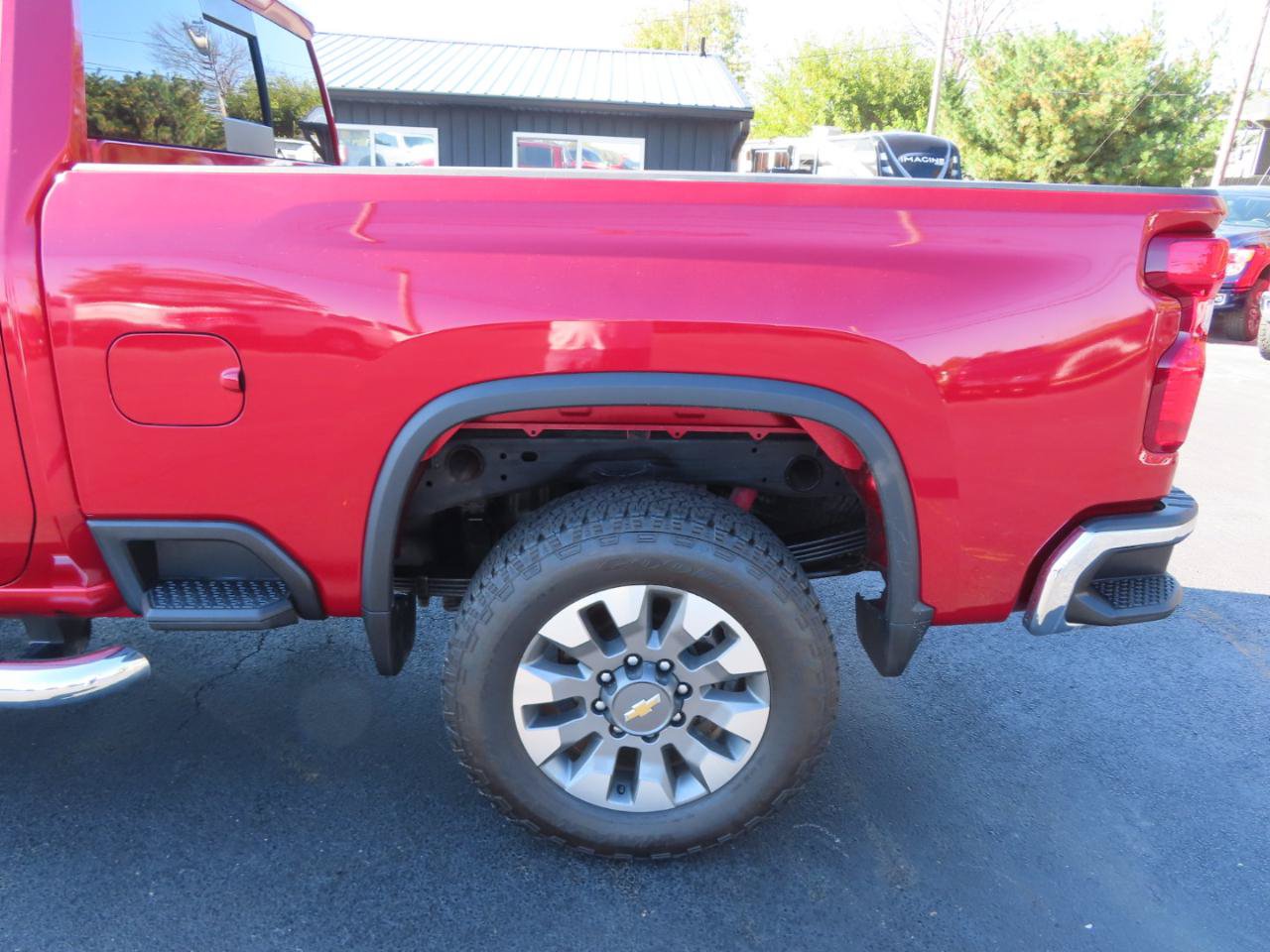 Used 2024 Chevrolet Silverado 2500 LT AWD/4WD image 17