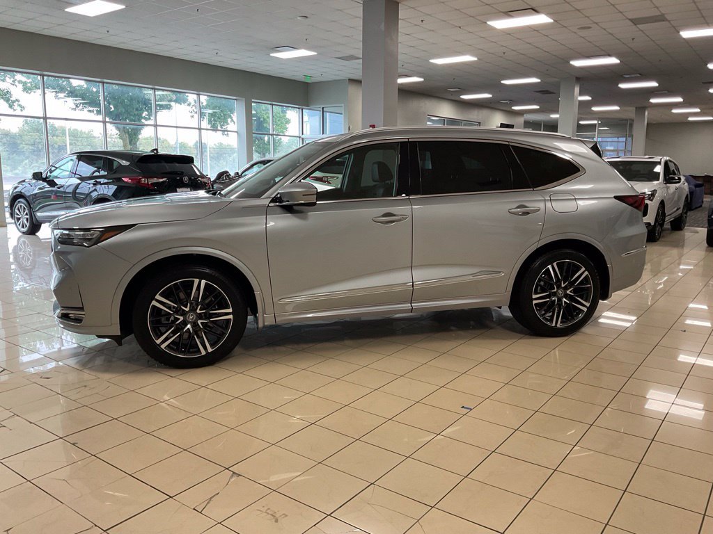 Certified 2026 Acura MDX w/ Advance Package AWD/4WD image 4