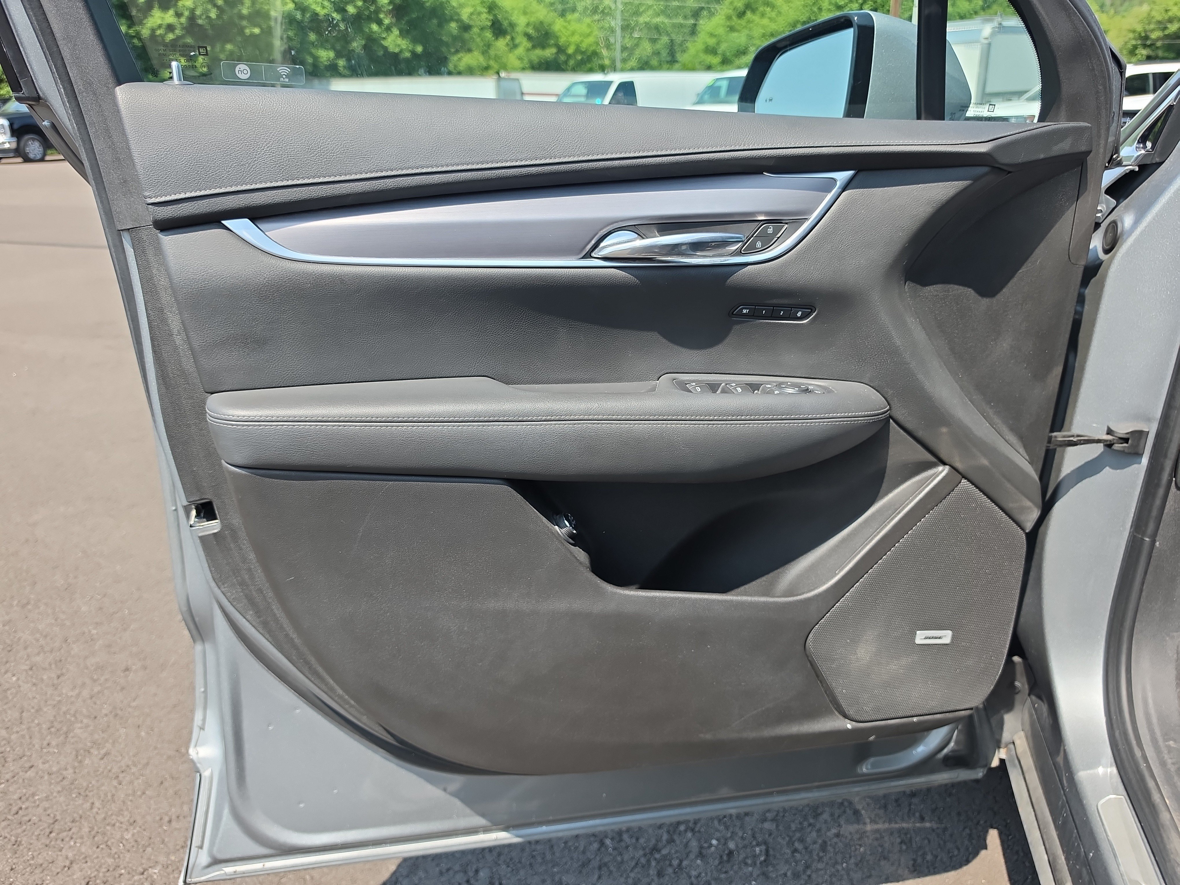 Used 2024 Cadillac XT6 Luxury w/ LPO, Floor Liner Package AWD/4WD image 18