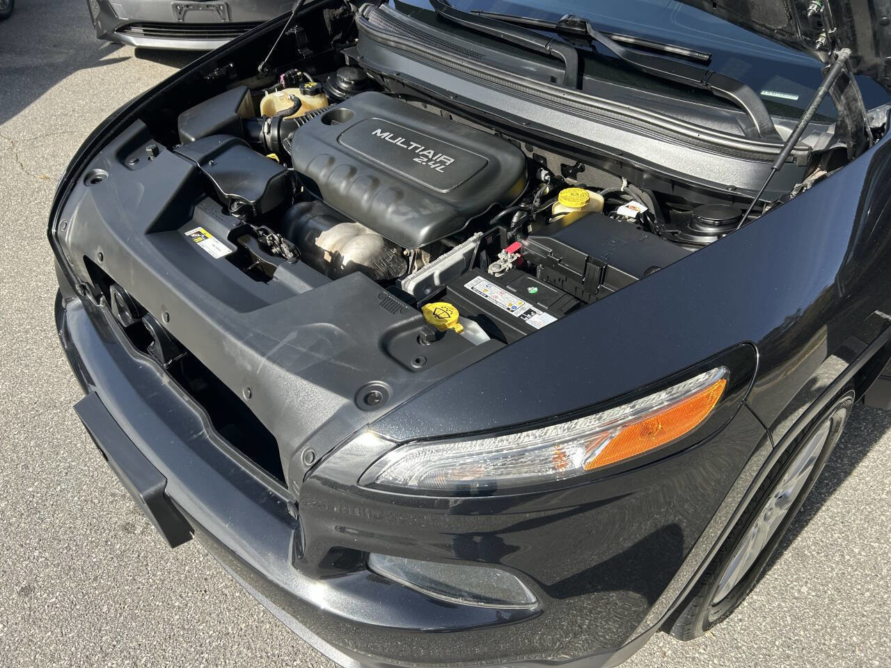 Used 2016 Jeep Cherokee Latitude image 18