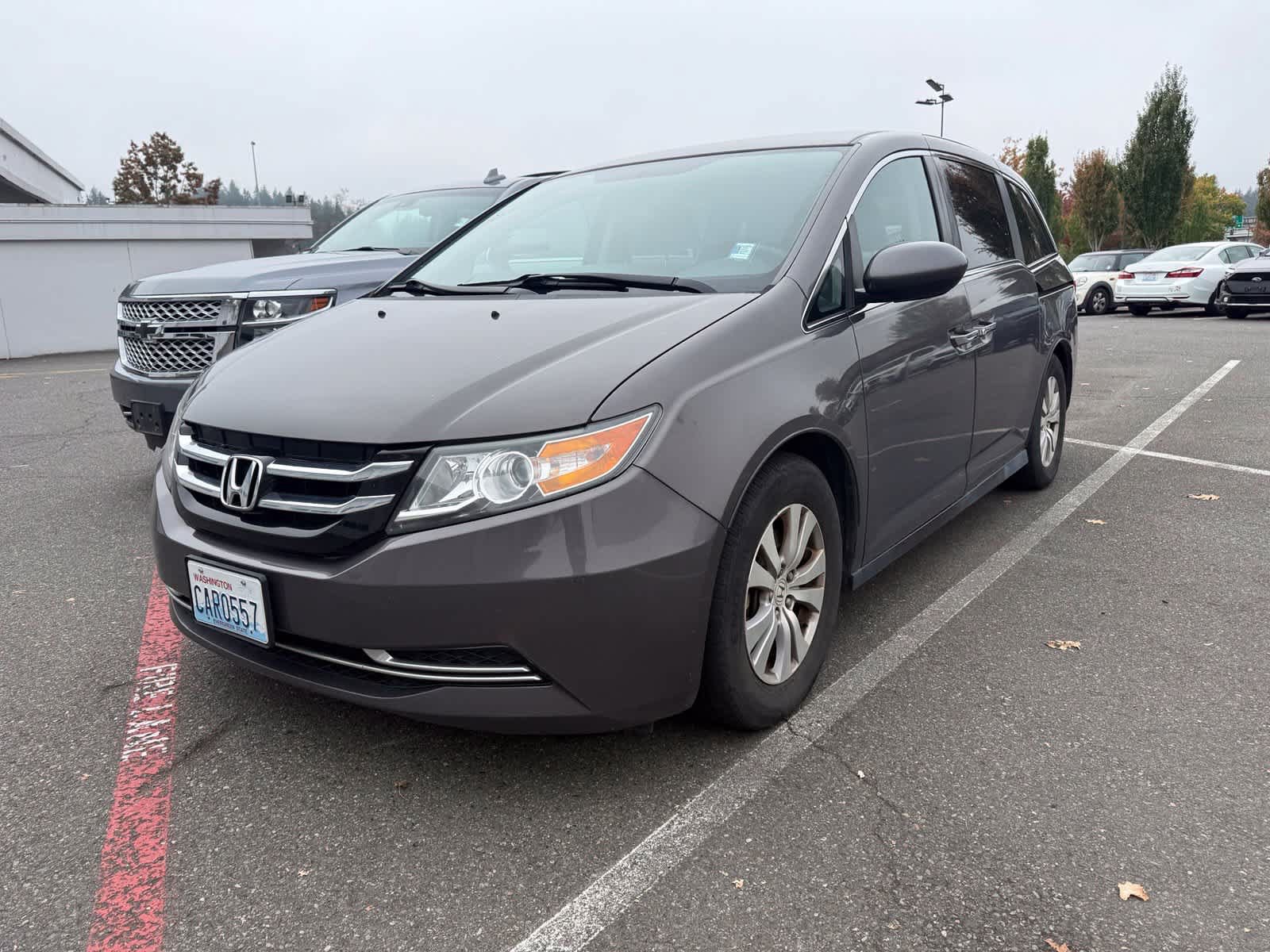 Used 2016 Honda Odyssey SE image 1