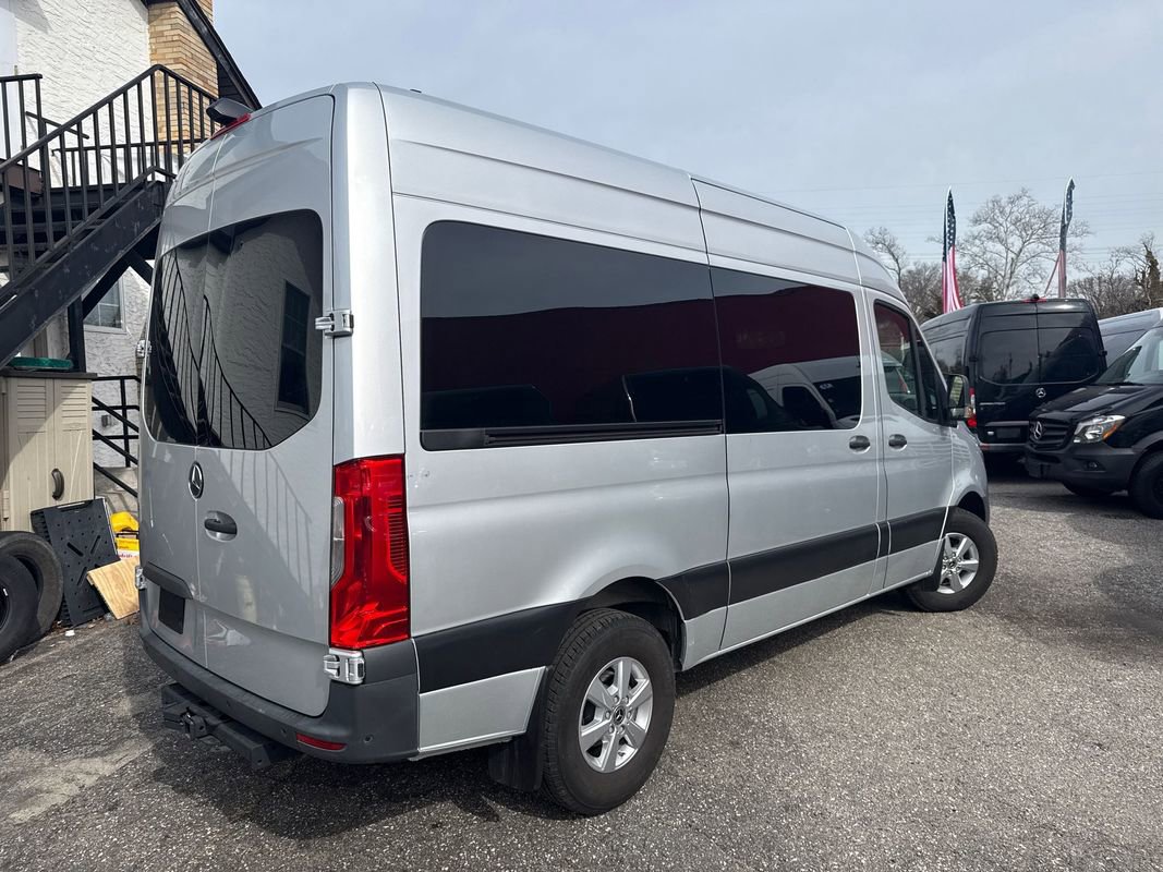 Used 2021 Mercedes-Benz Sprinter 2500 image 7