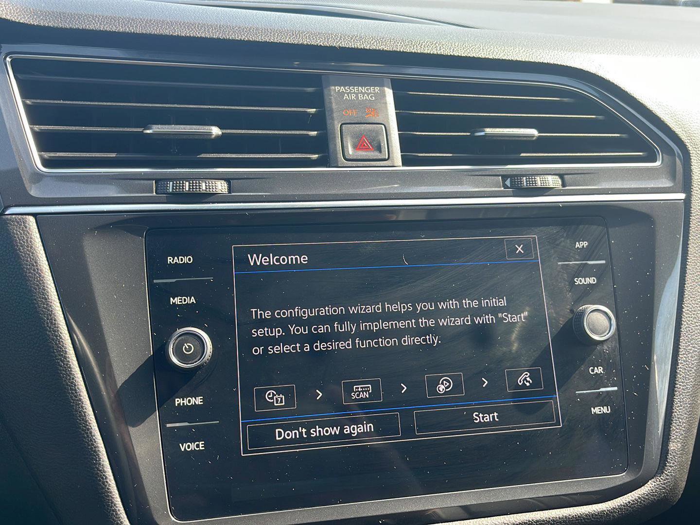 Used 2023 Volkswagen Tiguan SE R-Line image 24