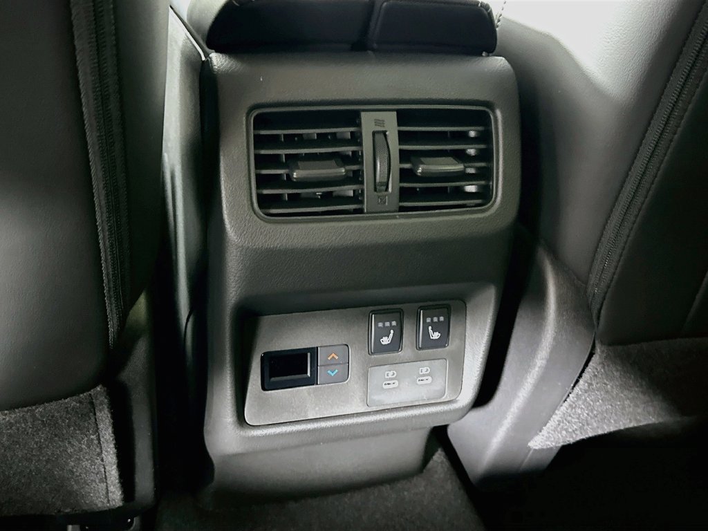 New 2026 Nissan Rogue Platinum AWD/4WD image 34