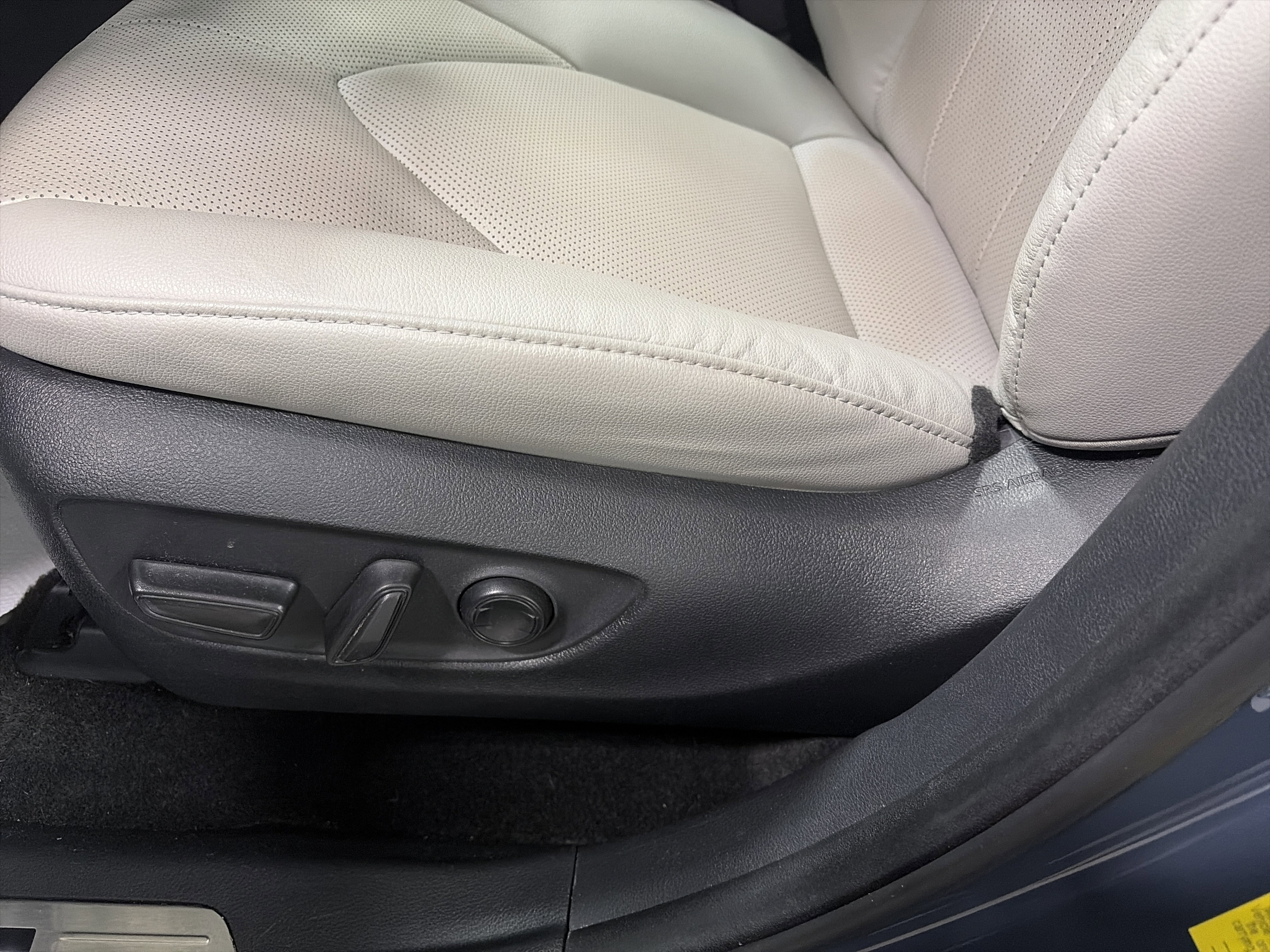 Used 2024 Toyota Grand Highlander Limited image 15