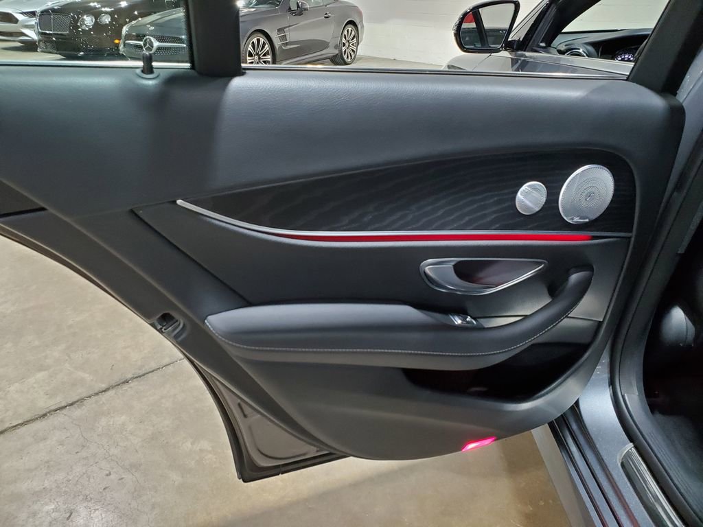 Used 2019 Mercedes-Benz E 300 image 26