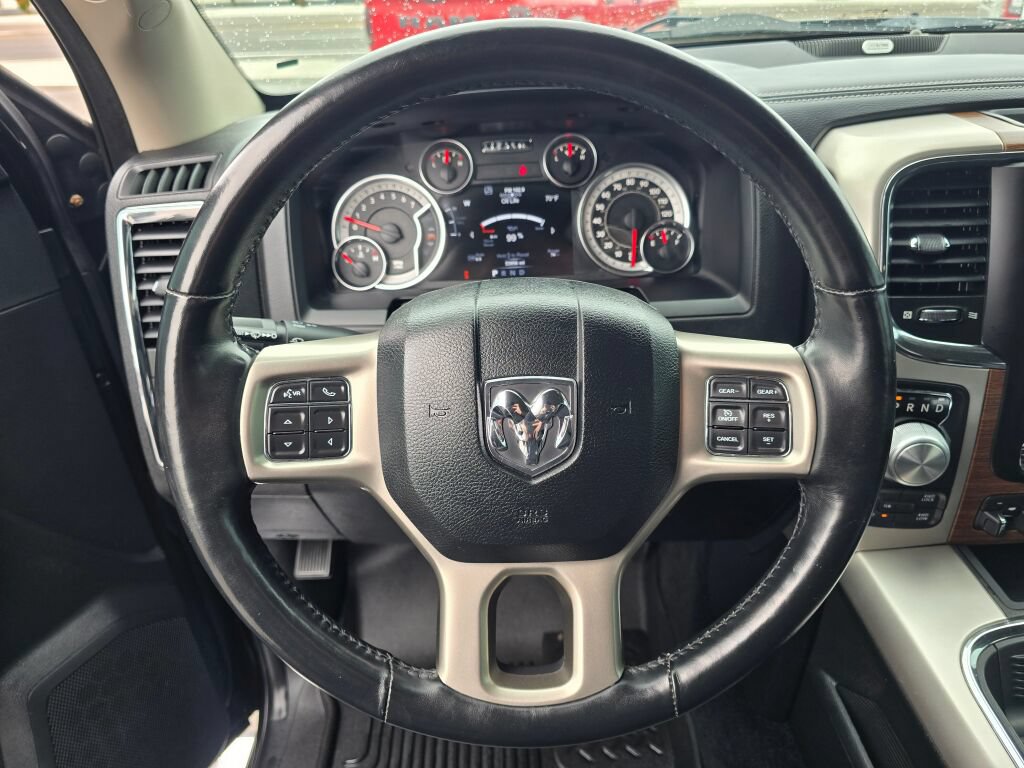 Used 2017 RAM 1500 Laramie w/ Convenience Group AWD/4WD image 23
