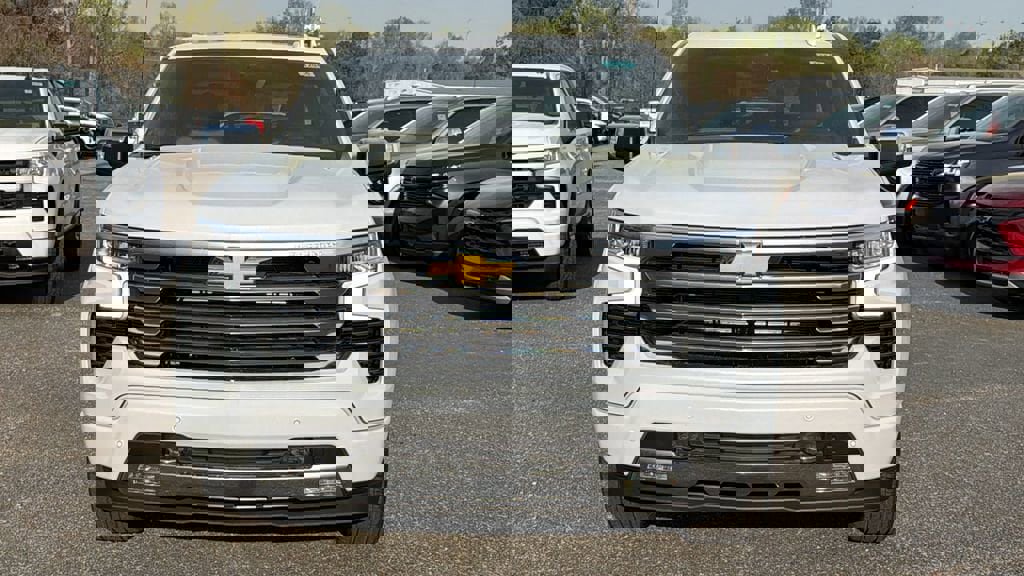 New 2026 Chevrolet Silverado 1500 High Country image 2