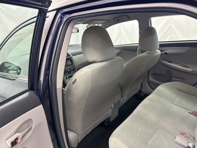 Used 2013 Toyota Corolla LE image 17