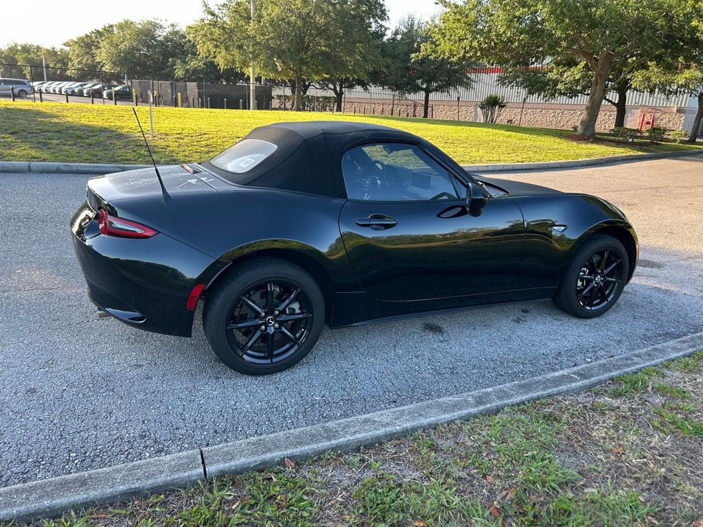 Used 2024 MAZDA MX-5 Miata Sport image 5
