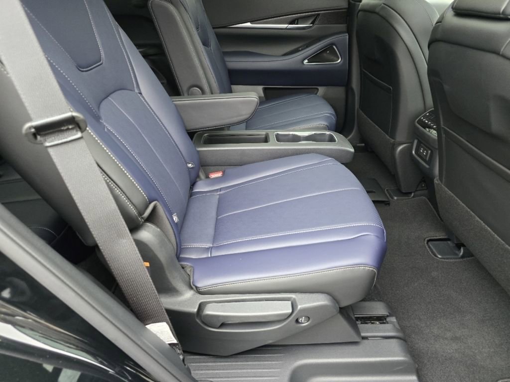 New 2026 INFINITI QX60 Sport w/ Dark Cargo Package image 22