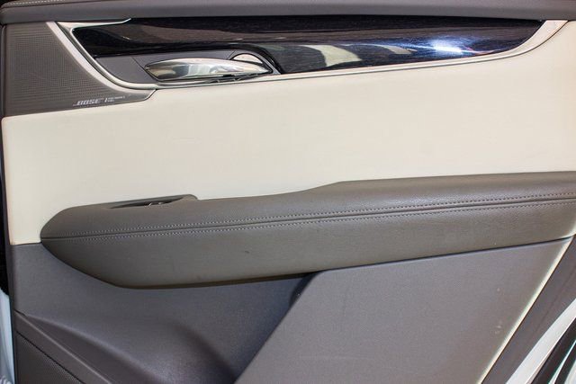 Used 2022 Cadillac XT6 Premium Luxury image 14