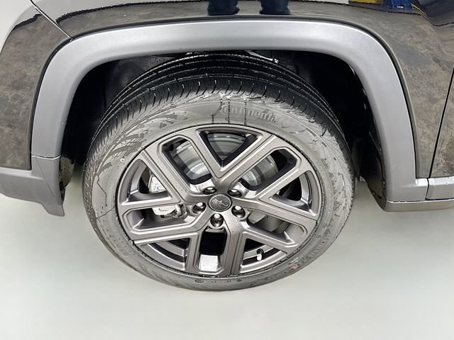 New 2026 Jeep Compass Latitude image 30