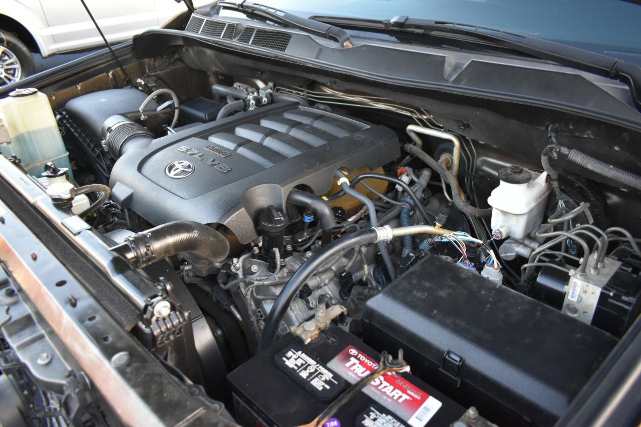 Used 2014 Toyota Sequoia Platinum RWD image 61
