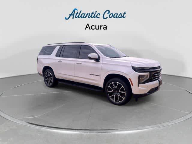 Used 2025 Chevrolet Suburban RST w/ RST Capability Package AWD/4WD image 2