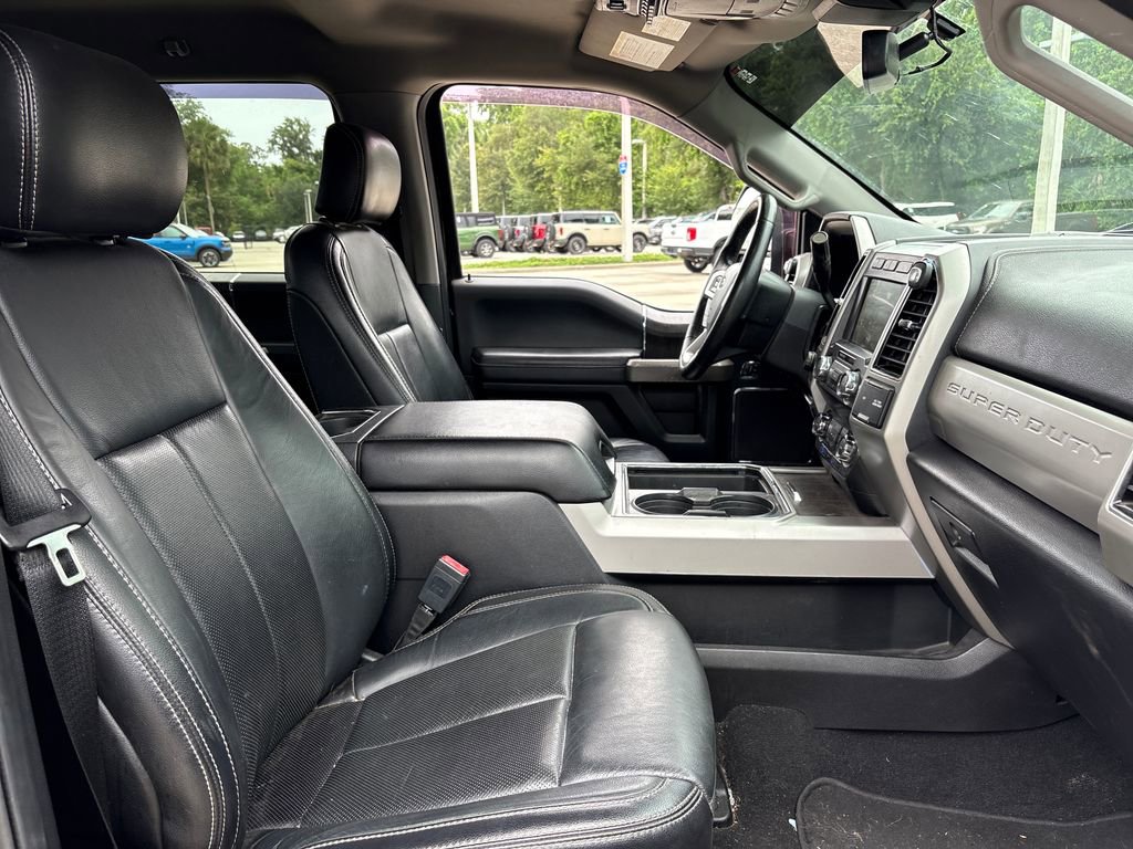 Used 2020 Ford F250 Lariat w/ Lariat Ultimate Package AWD/4WD image 28