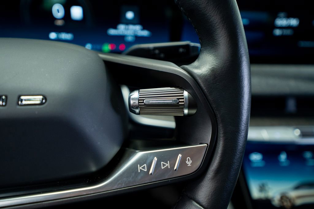 Used 2024 Lucid Air Pure RWD image 35