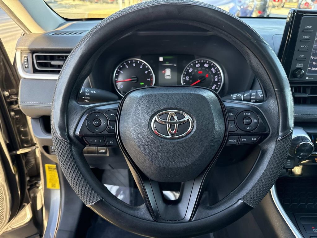 Used 2022 Toyota RAV4 XLE w/ Convenience Package image 44