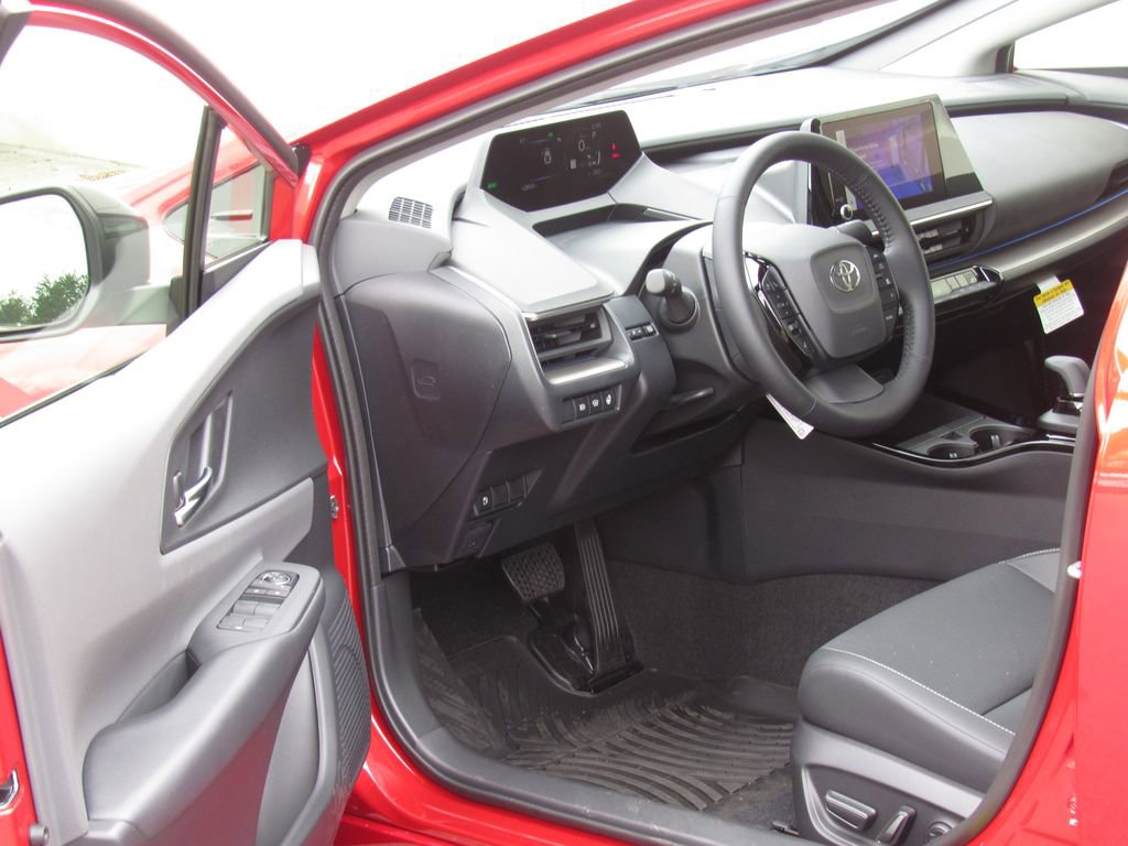 New 2026 Toyota Prius XLE FWD image 10