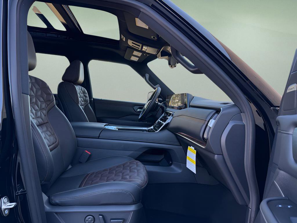 New 2026 Nissan Armada Platinum image 33