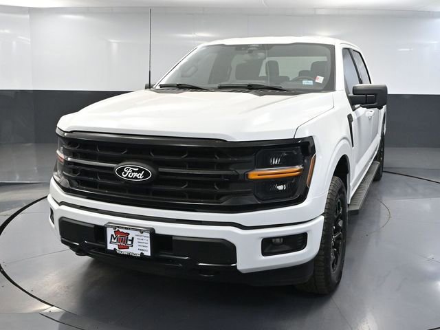 Used 2024 Ford F150 XLT w/ XLT Black Appearance Package image 12