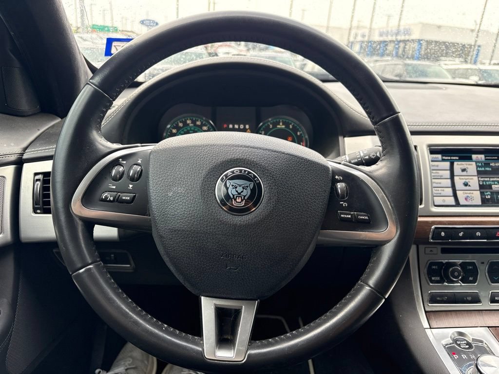 Used 2014 Jaguar XF 3.0 RWD image 15