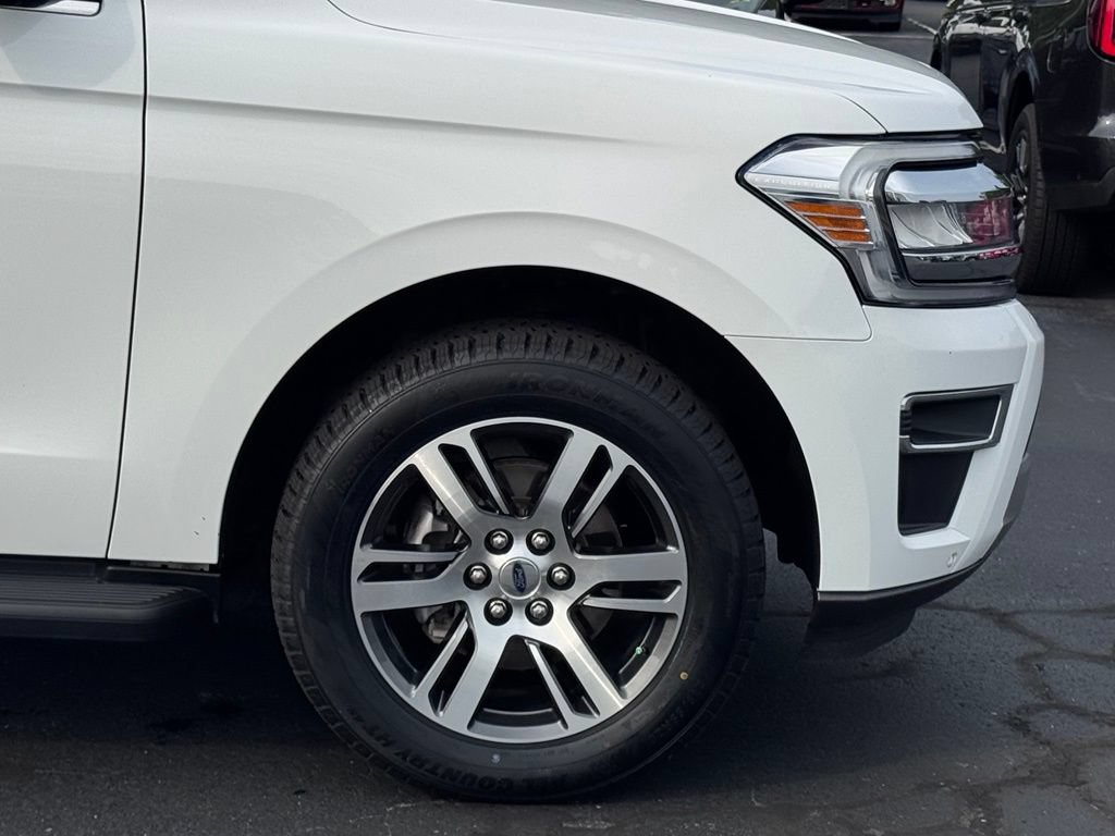 Used 2024 Ford Expedition Limited AWD/4WD image 51