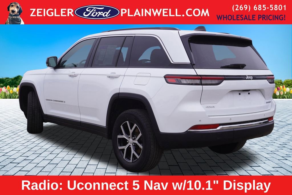 Used 2024 Jeep Grand Cherokee Limited image 3