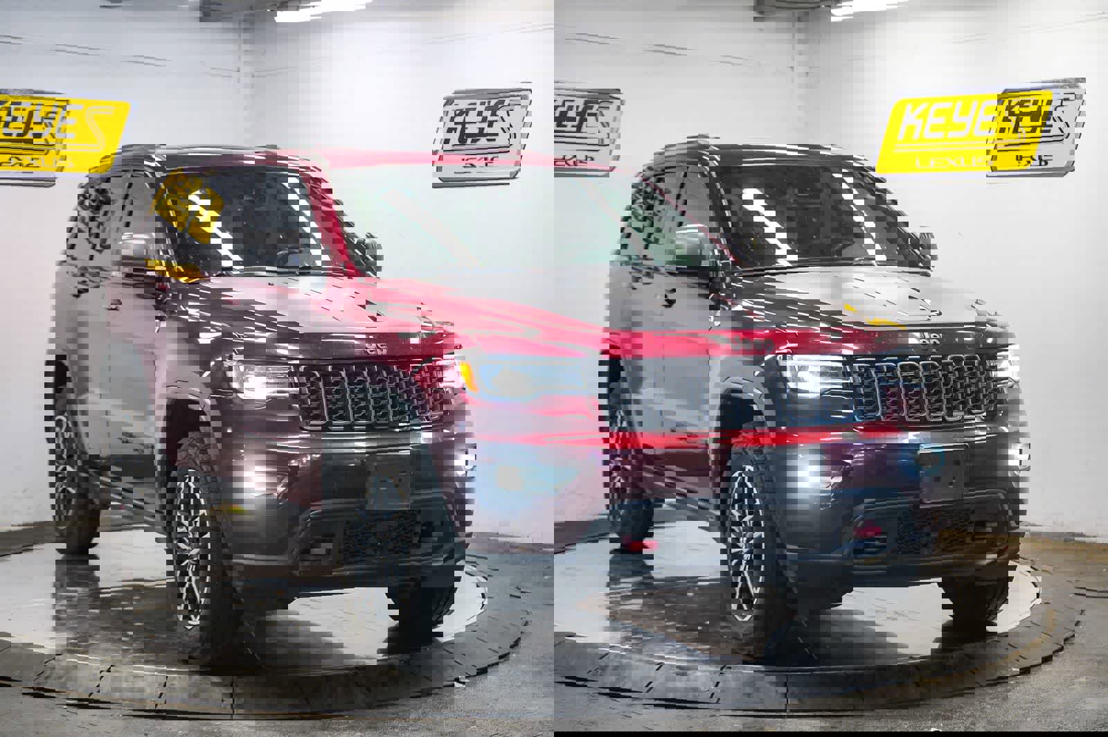 Used 2019 Jeep Grand Cherokee Trailhawk w/ Trailhawk Luxury Group image 5