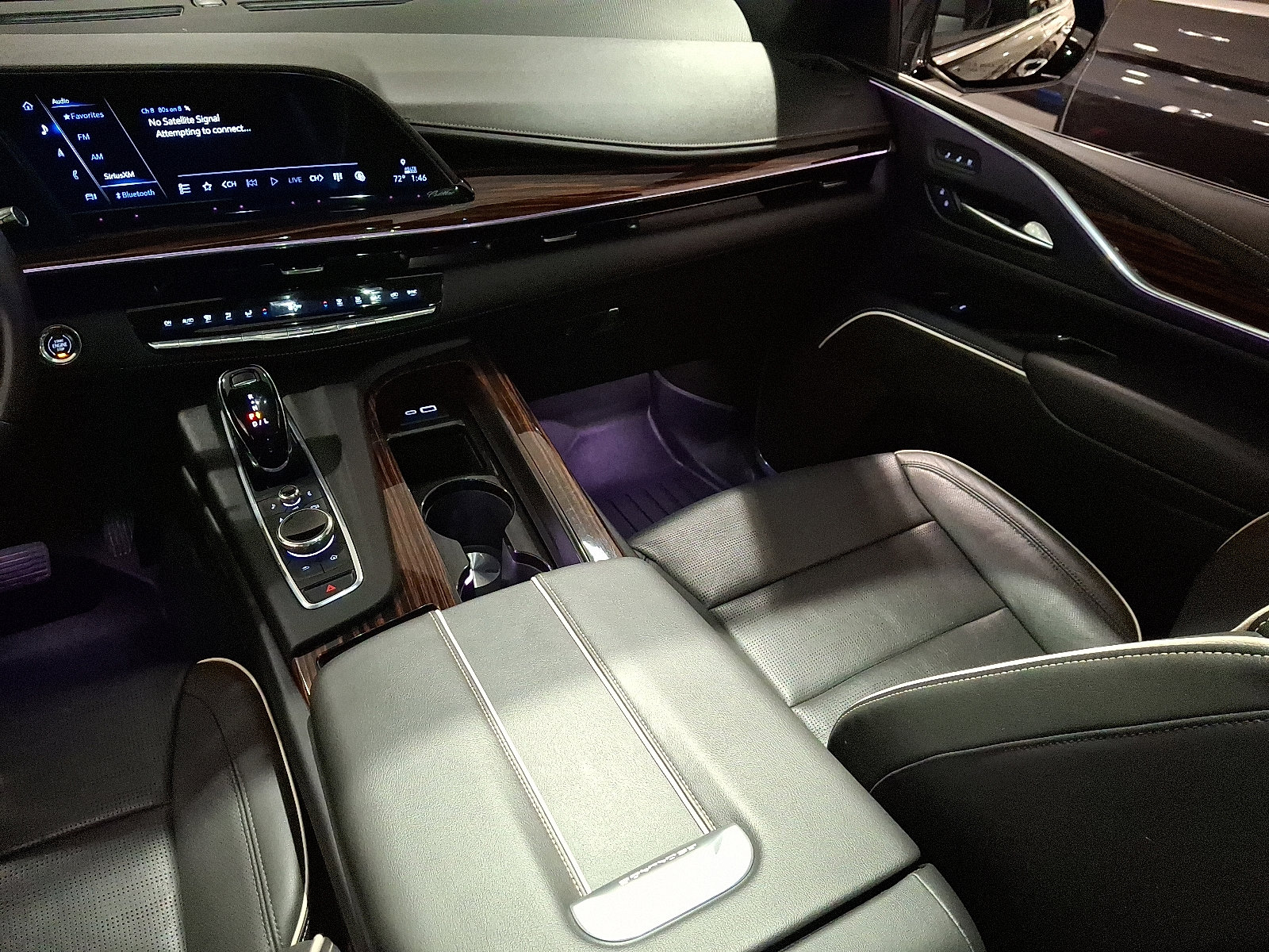 Certified 2023 Cadillac Escalade Premium Luxury image 18