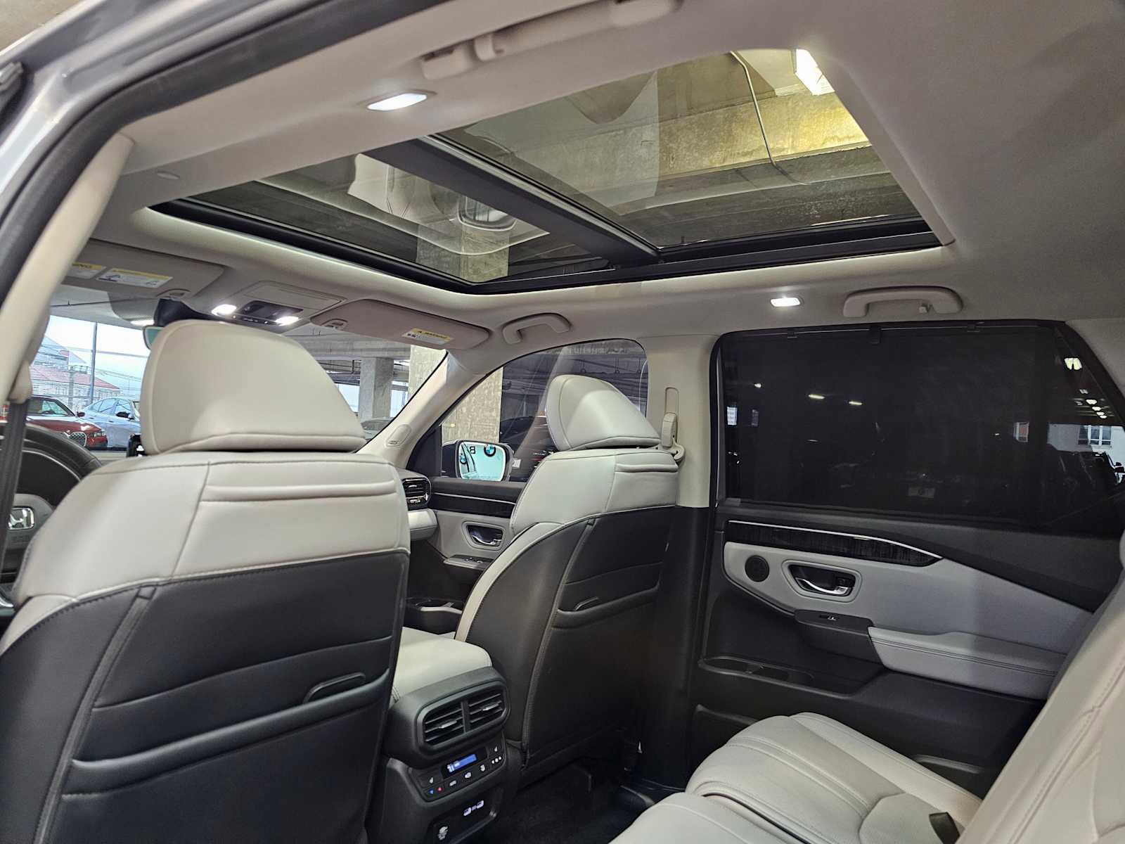 Used 2023 Honda Pilot Elite image 26