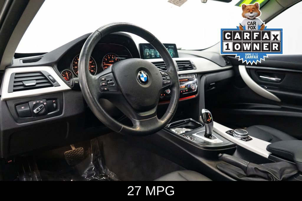 Used 2017 BMW 320i Sedan RWD image 21